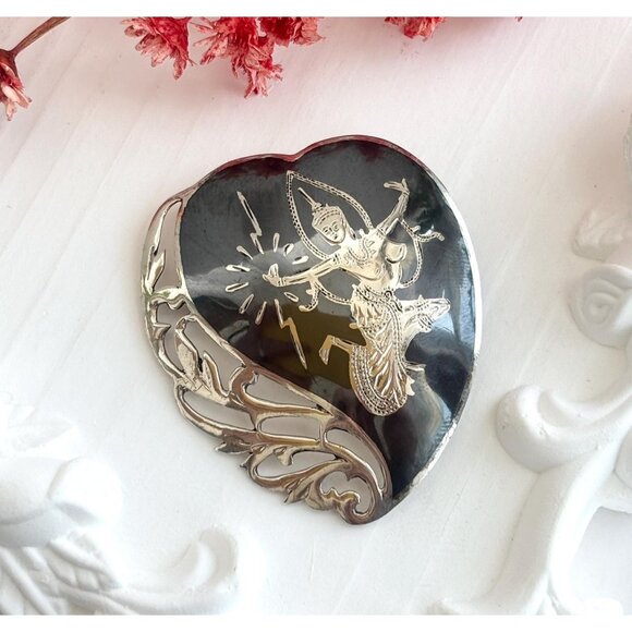 Vintage Jewelry - Mekkala, the Goddess of Lightening Heart Siam Sterling Silver Vintage Brooch